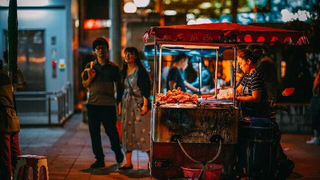 10 Street Food Legendaris Dunia yang Harus Kamu Coba