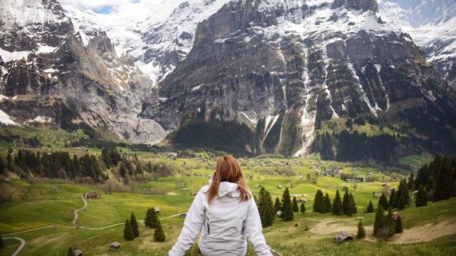 Biaya Liburan ke Swiss Paling Murah yang Bisa Kamu Coba, Gaperlu Budget Besar!