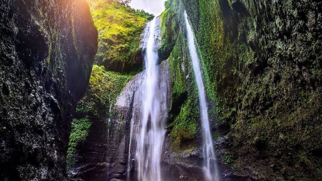 10 Travel Air Terjun Eksotis yang Jarang Diketahui